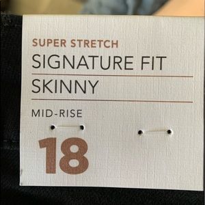 Women’s jeans midrise size 18 W